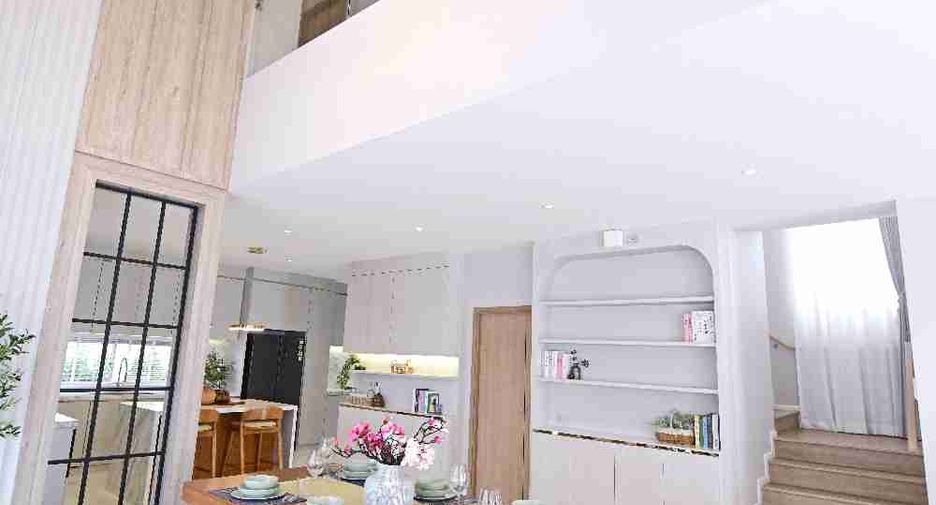 Casa en venta de 4 habitaciones en Bang Lamung, Chonburi