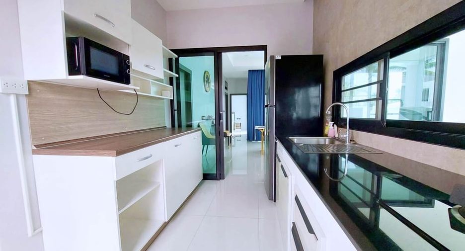 Villa en alquiler de 3 habitaciones en Bang Lamung, Chonburi