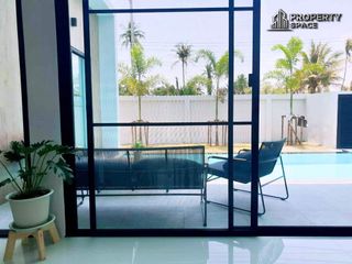 Villa en alquiler de 3 habitaciones en Bang Lamung, Chonburi