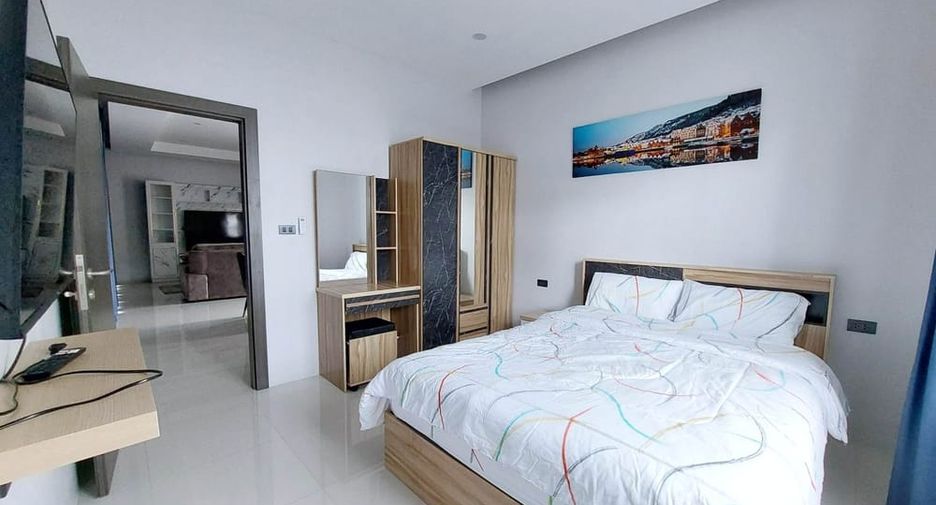 Villa en alquiler de 3 habitaciones en Bang Lamung, Chonburi