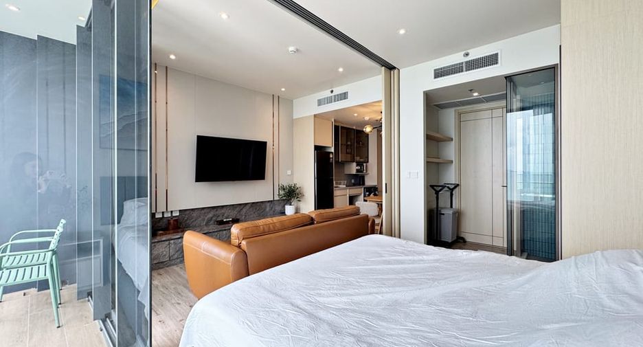Wohnung zur Miete und zum Kauf mit 1 Zimmer in Bang Lamung, Chonburi