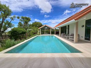 Villa en alquiler y en venta de 3 habitaciones en Bang Lamung, Chonburi