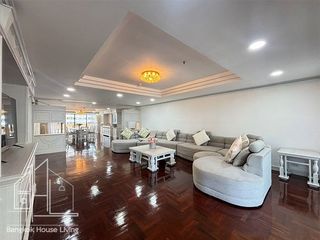 For rent 3 bedrooms condo in Watthana, Bangkok