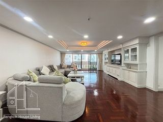 For rent 3 bedrooms condo in Watthana, Bangkok