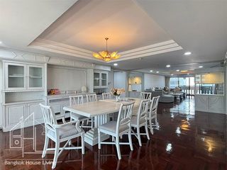 For rent 3 bedrooms condo in Watthana, Bangkok
