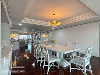 For rent 3 bedrooms condo in Watthana, Bangkok