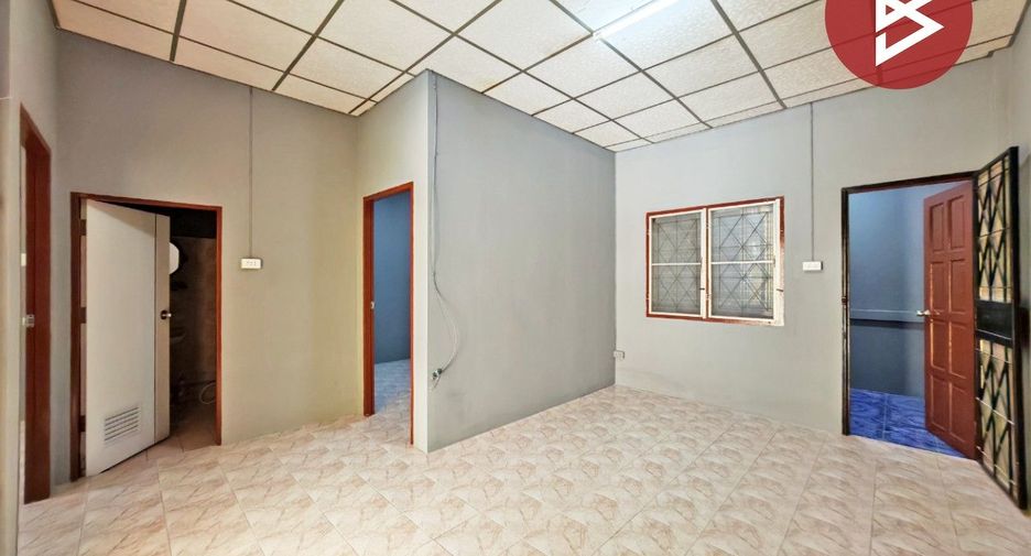 For sale 2 ベッドルーム townhouse in Mueang Chon Buri, Chonburi