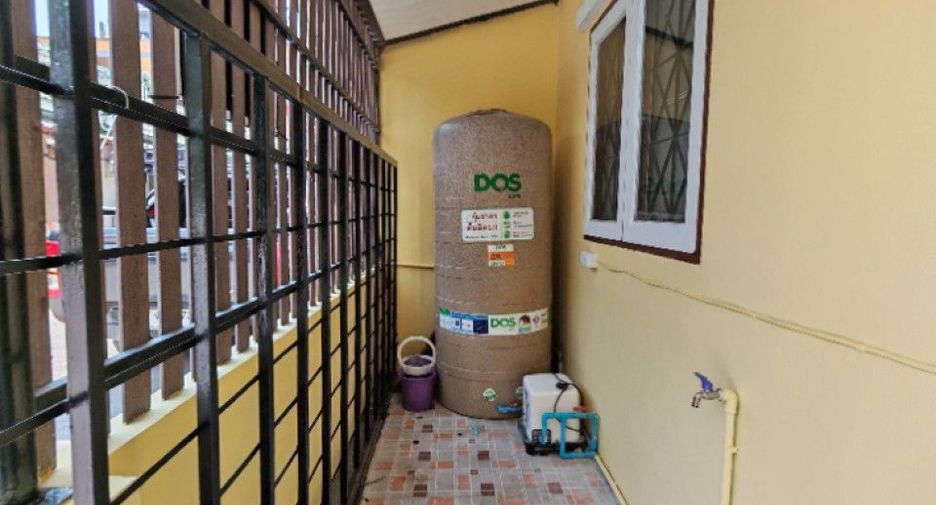 For sale 2 ベッドルーム townhouse in Mueang Chon Buri, Chonburi