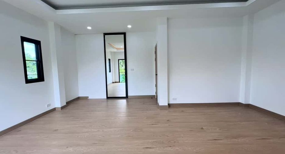 For sale 3 bedrooms house in Mueang Chiang Mai, Chiang Mai