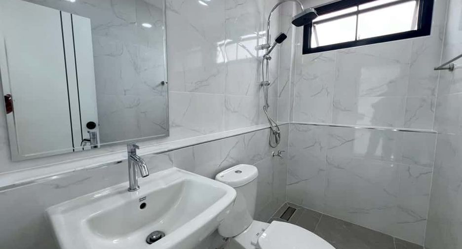 For sale 3 bedrooms house in Mueang Chiang Mai, Chiang Mai