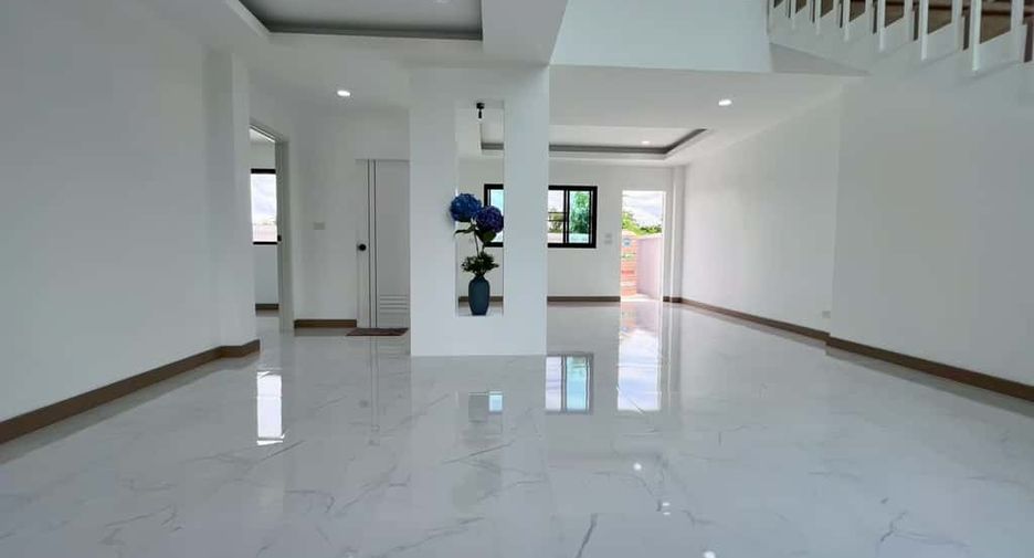 For sale 3 bedrooms house in Mueang Chiang Mai, Chiang Mai