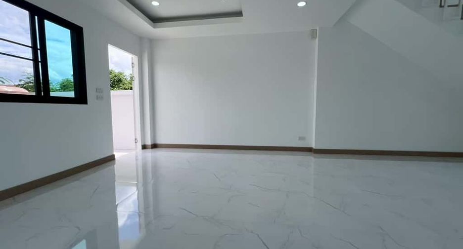 For sale 3 bedrooms house in Mueang Chiang Mai, Chiang Mai