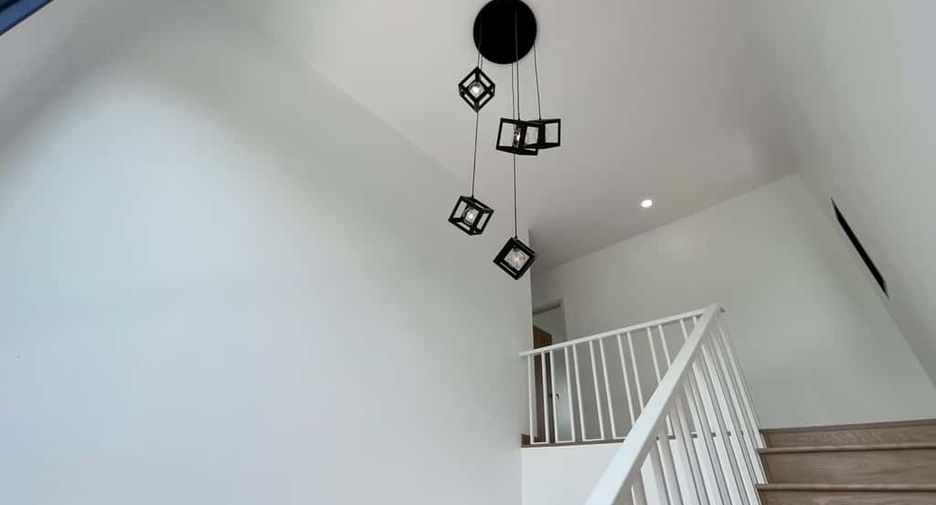 For sale 3 bedrooms house in Mueang Chiang Mai, Chiang Mai