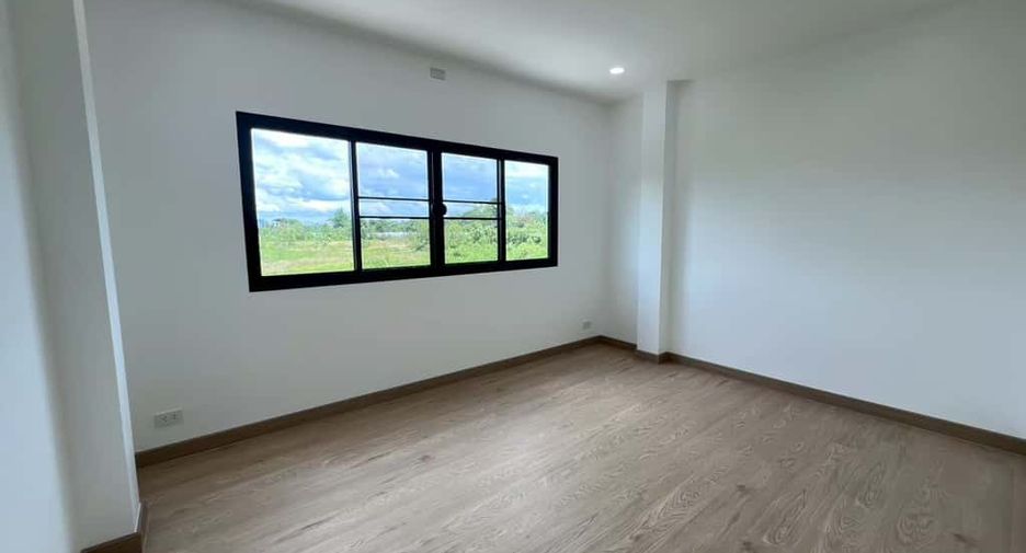 For sale 3 bedrooms house in Mueang Chiang Mai, Chiang Mai