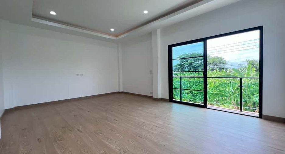 For sale 3 bedrooms house in Mueang Chiang Mai, Chiang Mai