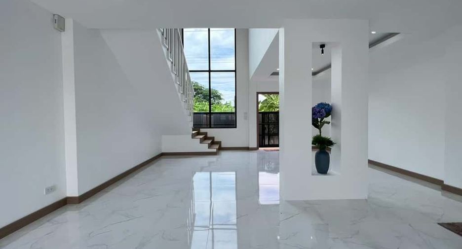 For sale 3 bedrooms house in Mueang Chiang Mai, Chiang Mai