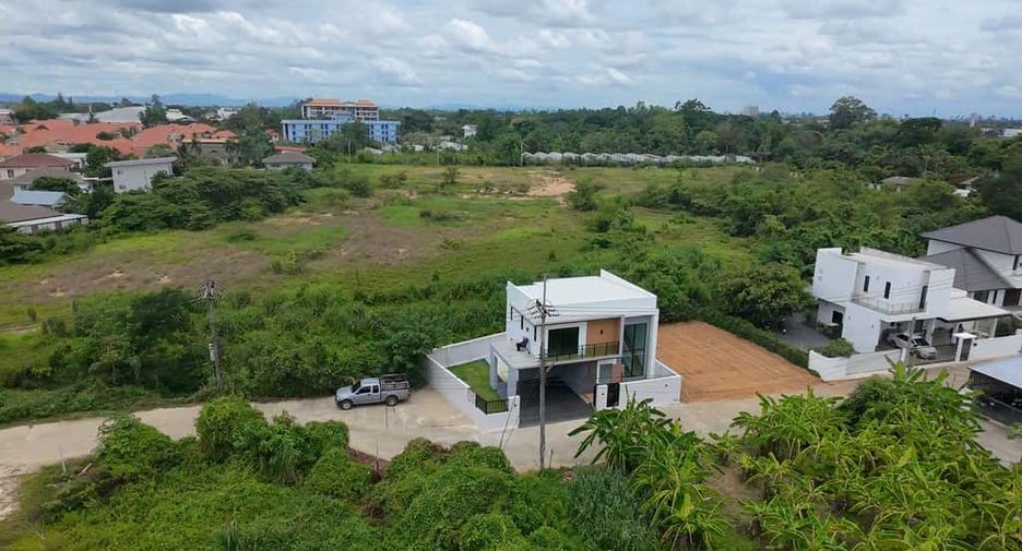 For sale 3 bedrooms house in Mueang Chiang Mai, Chiang Mai