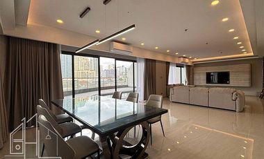 For rent 4 bedrooms condo in Khlong Toei, Bangkok
