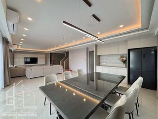 For rent 4 bedrooms condo in Khlong Toei, Bangkok