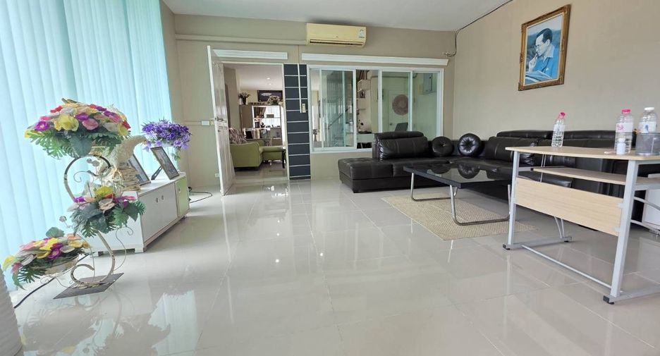 Oficina en venta de 4 habitaciones en Mueang Rayong, Rayong