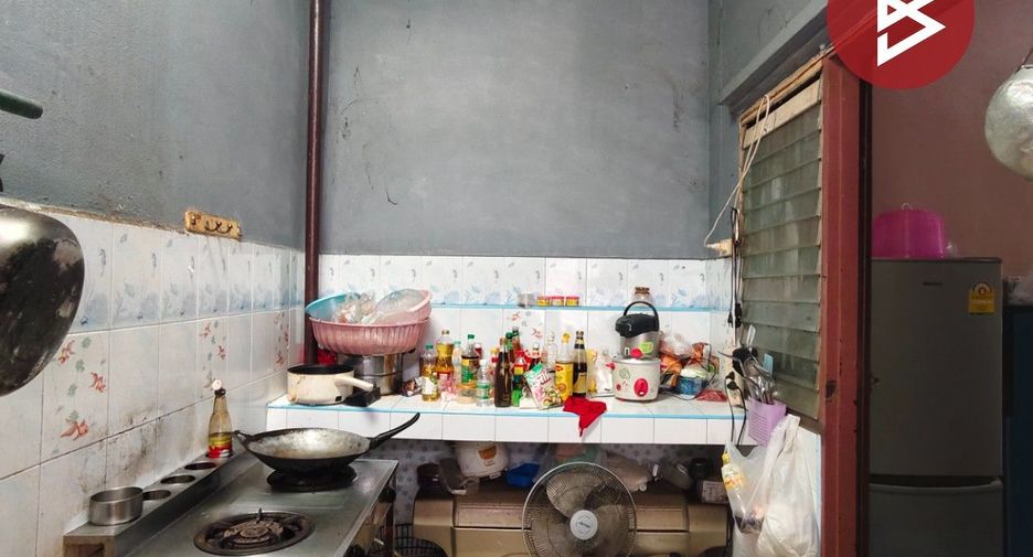 For sale 3 bedrooms townhouse in Sam Phran, Nakhon Pathom