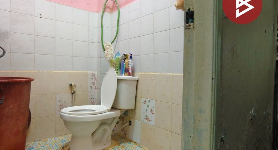 For sale 3 bedrooms townhouse in Sam Phran, Nakhon Pathom