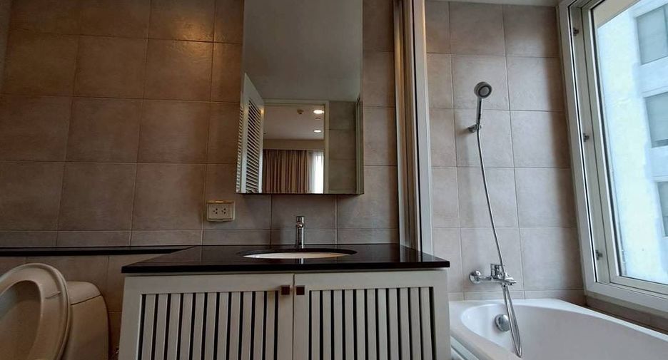 Wohnung zur Miete mit 3 Zimmer in Watthana, Bangkok