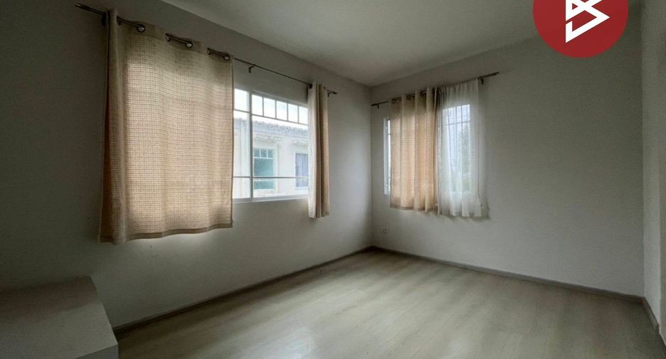 For sale 2 bedrooms townhouse in Sam Phran, Nakhon Pathom