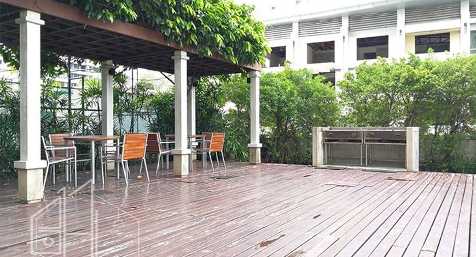 ให้เช่า 4 ห้องนอน คอนโด ใน วัฒนา, กรุงเทพฯ