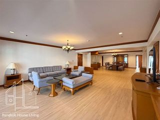 For rent 4 bedrooms condo in Watthana, Bangkok