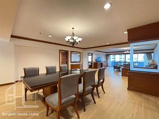 For rent 4 bedrooms condo in Watthana, Bangkok