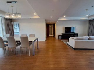 For rent 4 bedrooms condo in Watthana, Bangkok