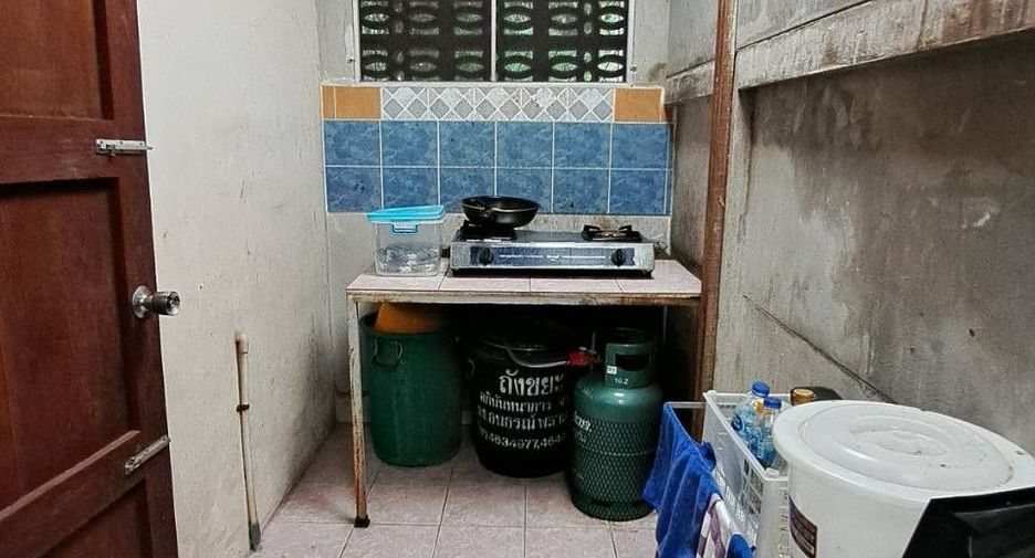For sale 4 bedrooms house in Mueang Nonthaburi, Nonthaburi