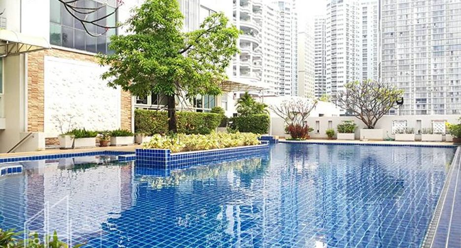 ให้เช่า 3 ห้องนอน คอนโด ใน คลองเตย, กรุงเทพฯ