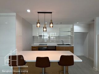 For rent 3 bedrooms condo in Khlong Toei, Bangkok