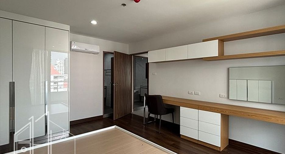 ให้เช่า 3 ห้องนอน คอนโด ใน คลองเตย, กรุงเทพฯ