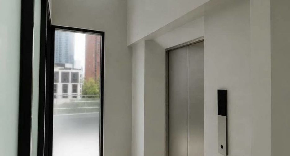 For rent retail Space in Watthana, Bangkok