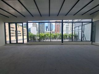 For rent retail Space in Watthana, Bangkok