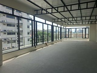 For rent retail Space in Watthana, Bangkok
