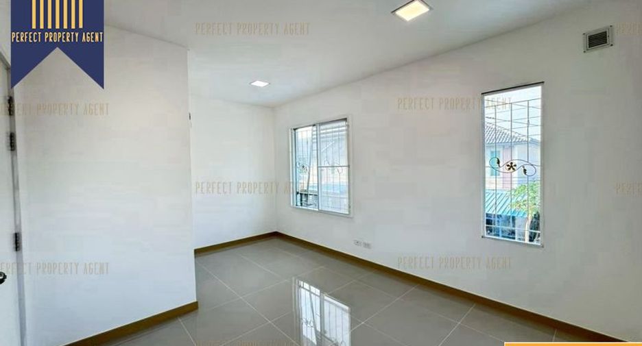 For sale 3 ベッドルーム townhouse in Bang Bo, Samut Prakan