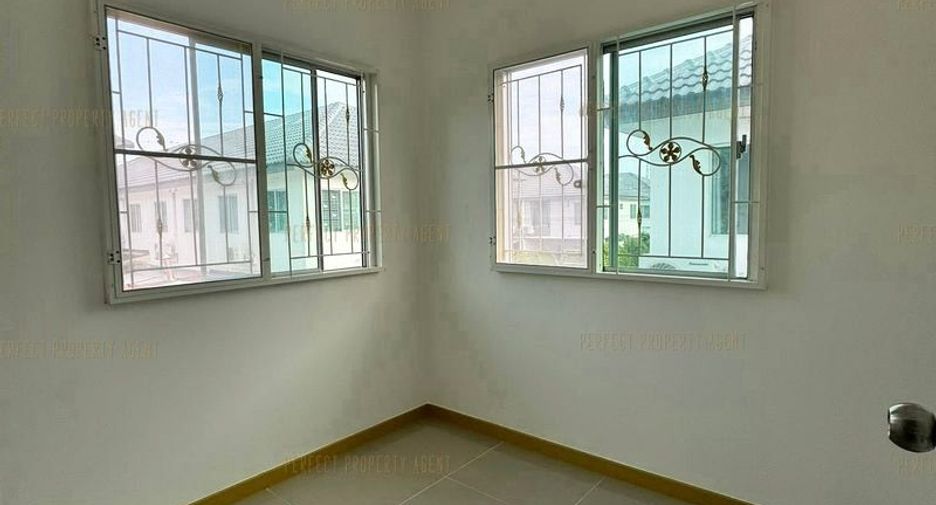 For sale 3 ベッドルーム townhouse in Bang Bo, Samut Prakan
