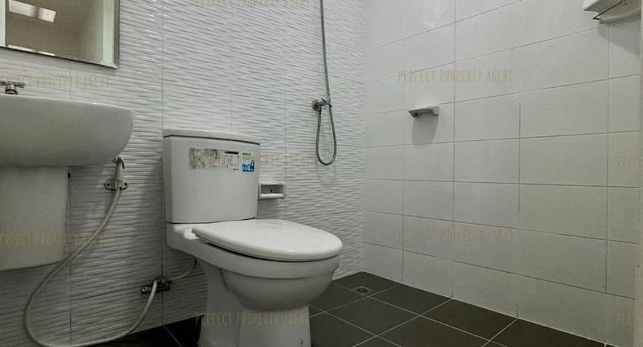 For sale 3 ベッドルーム townhouse in Bang Bo, Samut Prakan