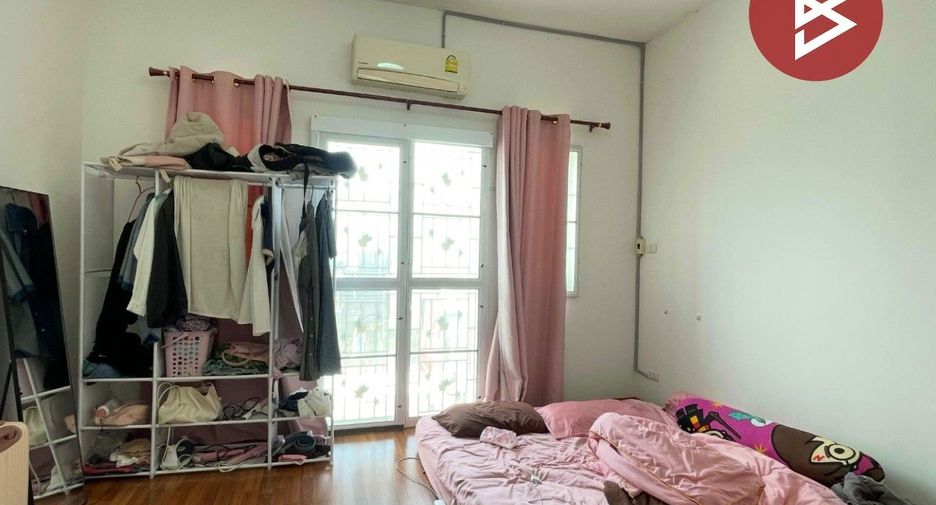 For sale 2 bedrooms townhouse in Bang Pakong, Chachoengsao