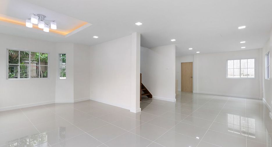 For sale 3 ベッドルーム house in Pak Kret, Nonthaburi