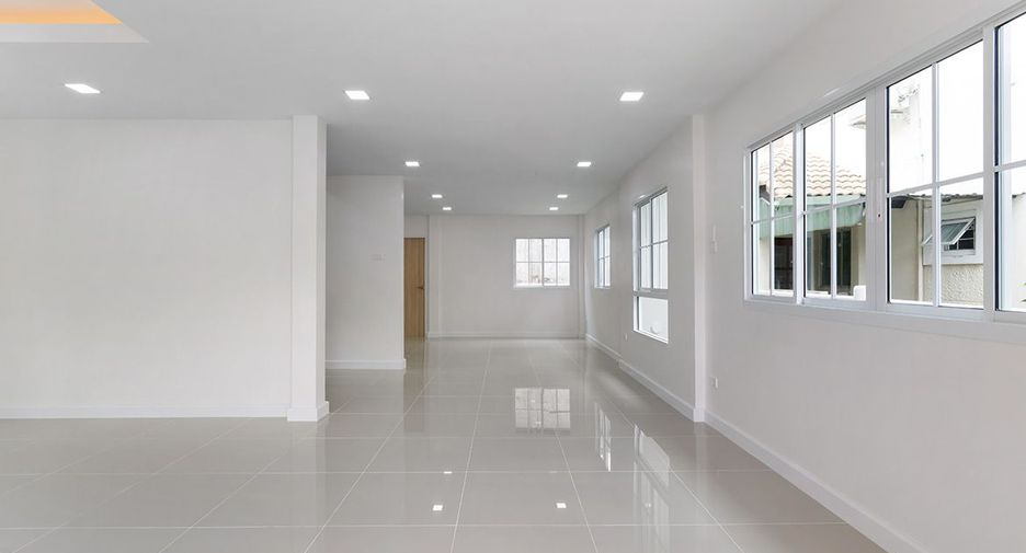 For sale 3 ベッドルーム house in Pak Kret, Nonthaburi