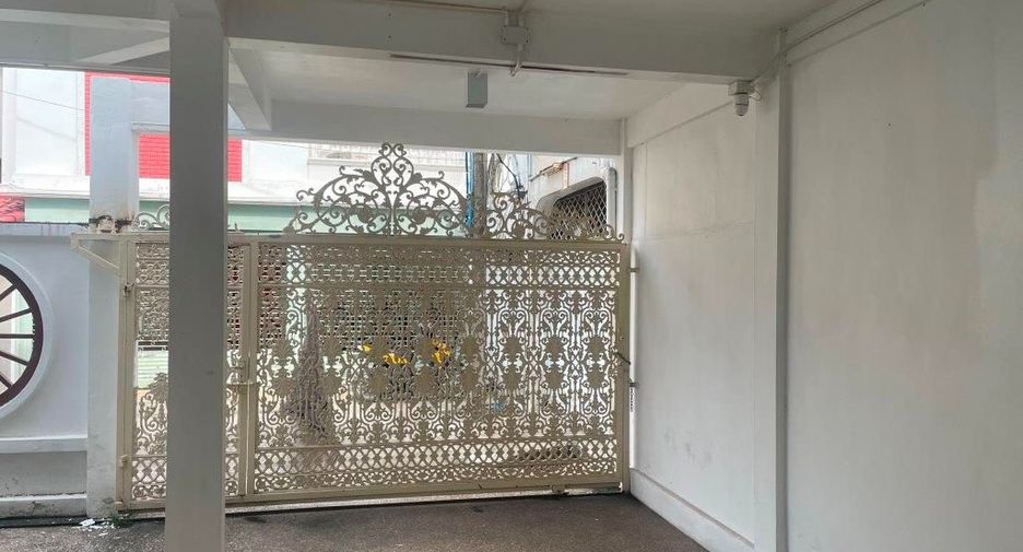 出租 4 卧室 独立屋 在 Watthana, 曼谷
