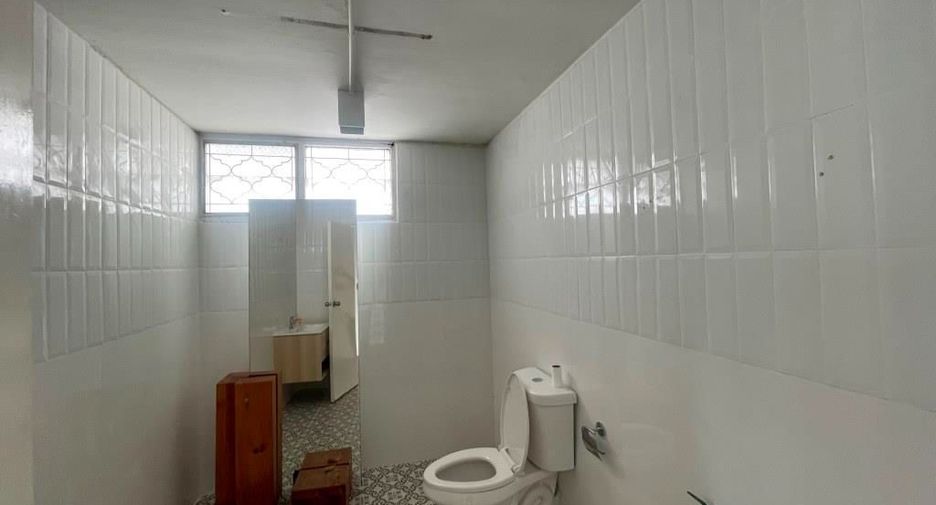 出租 4 卧室 独立屋 在 Watthana, 曼谷