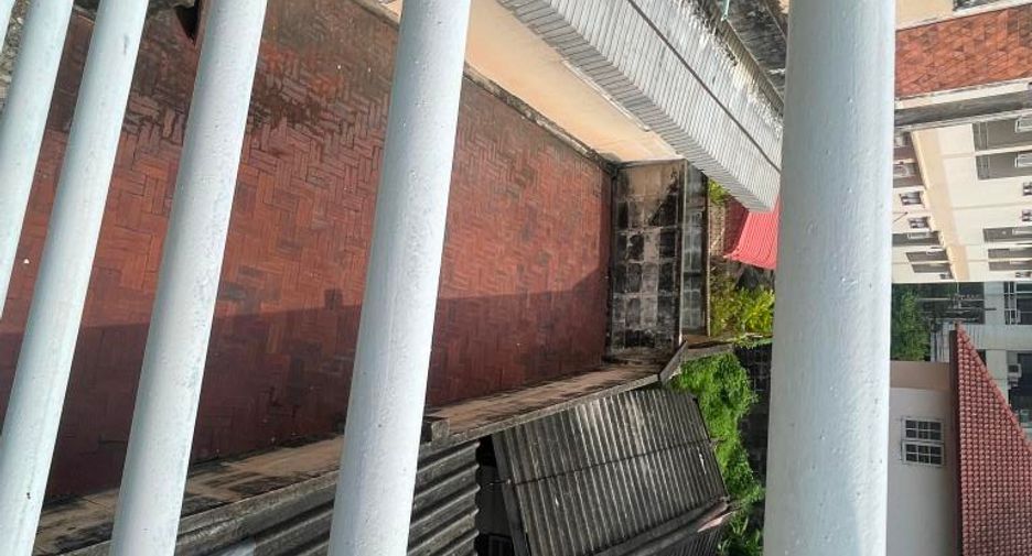 出租 4 卧室 独立屋 在 Watthana, 曼谷