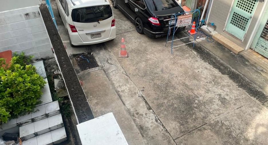 出租 4 卧室 独立屋 在 Watthana, 曼谷
