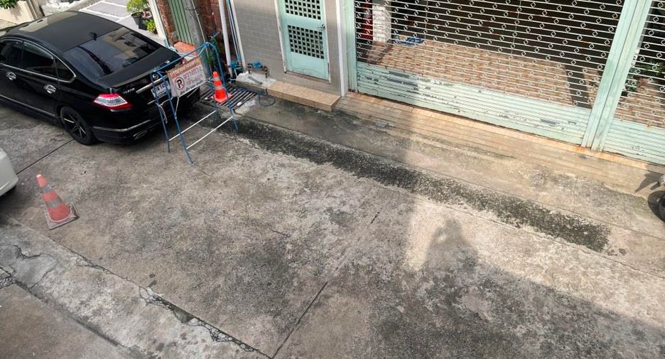出租 4 卧室 独立屋 在 Watthana, 曼谷
